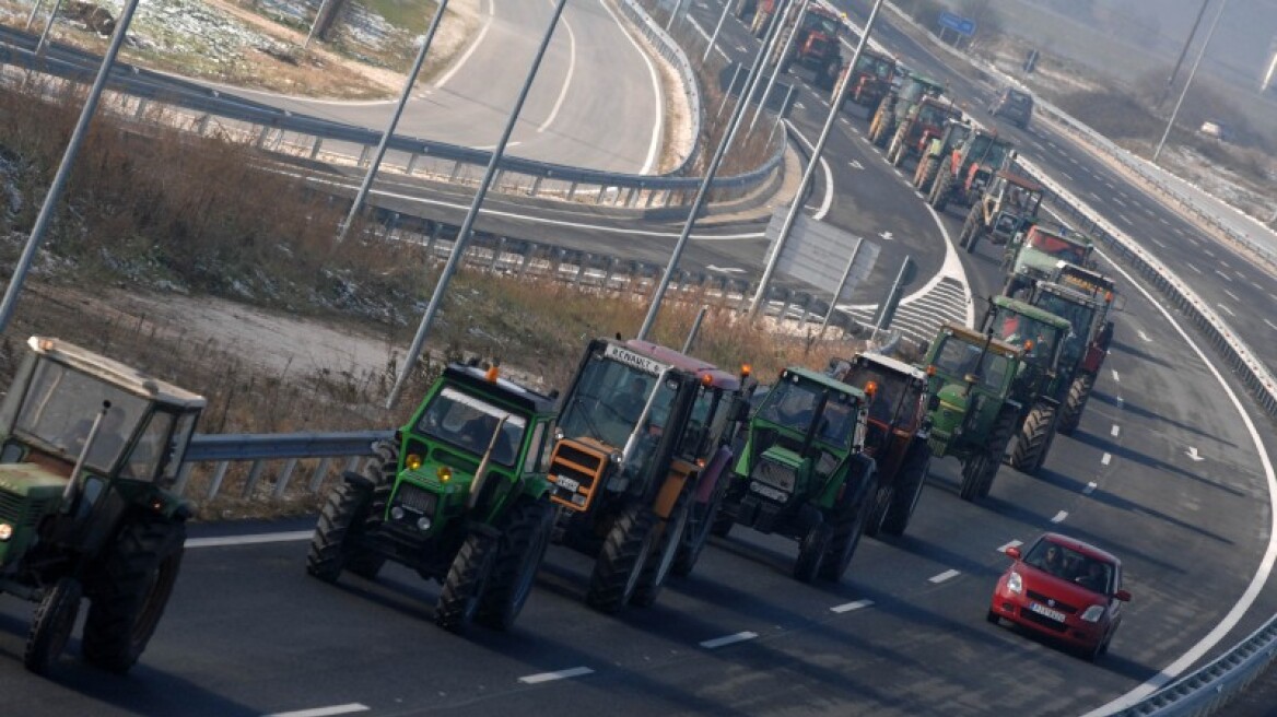 Κλειστή από αγρότες η εθνική οδός Σερρών-Θεσσαλονίκης	