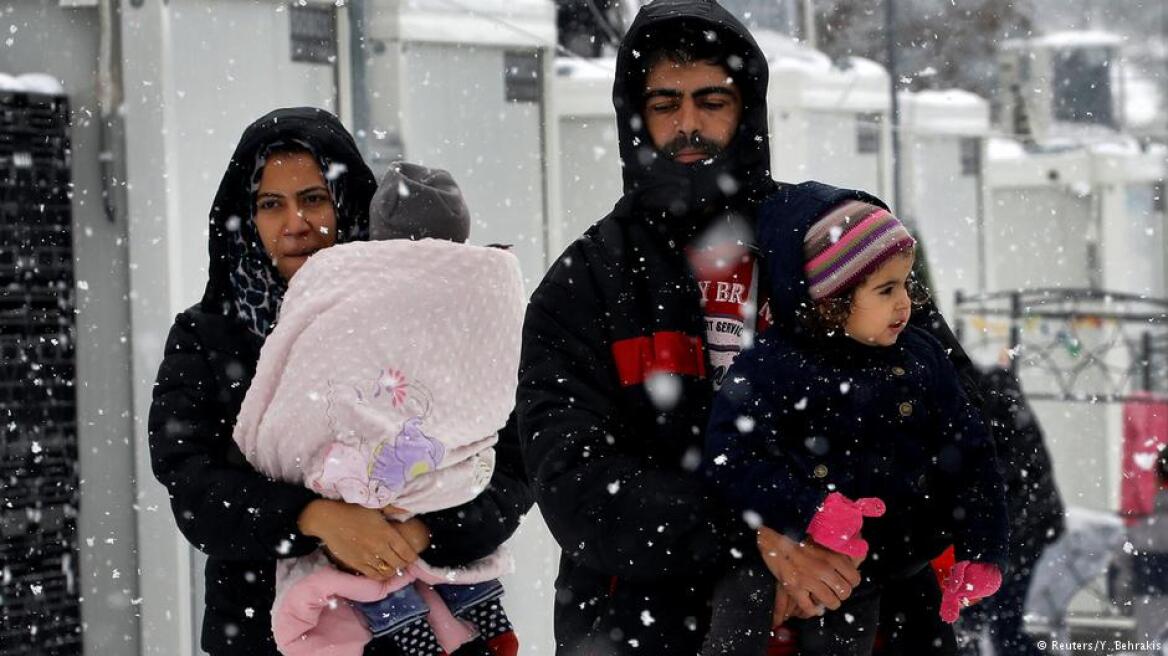 DW: Οι πρόσφυγες στην Ελλάδα δεν είδαν τα εκατομμύρια της ΕΕ 