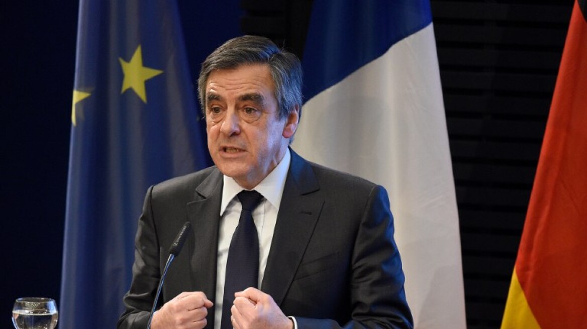 Γαλλία: Ο Φιγιόν «απειλεί» να παραιτηθεί από τη διεκδίκηση της προεδρίας