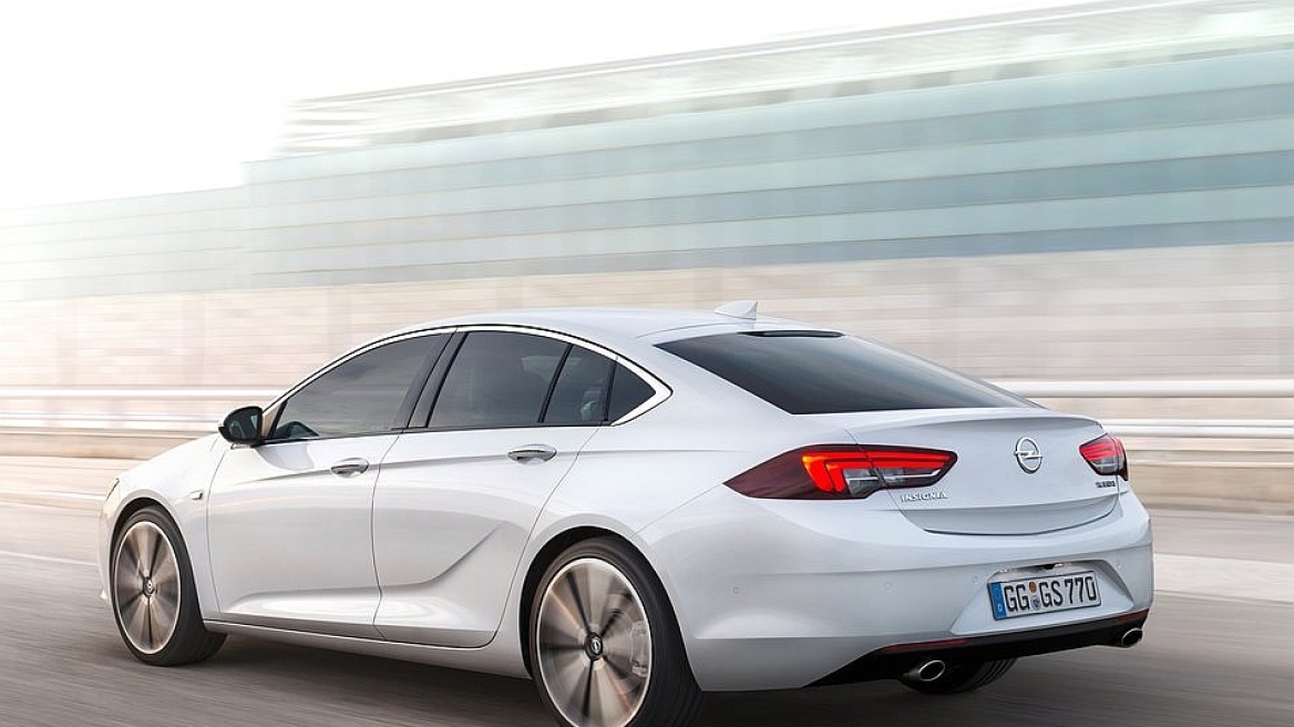 Opel: Νέα... σκεπτόμενη τετρακίνηση