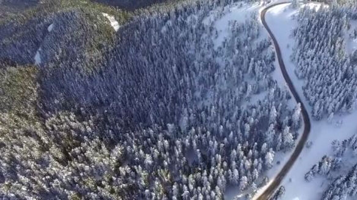 Η χιονισμένη Ευρυτανία από drone