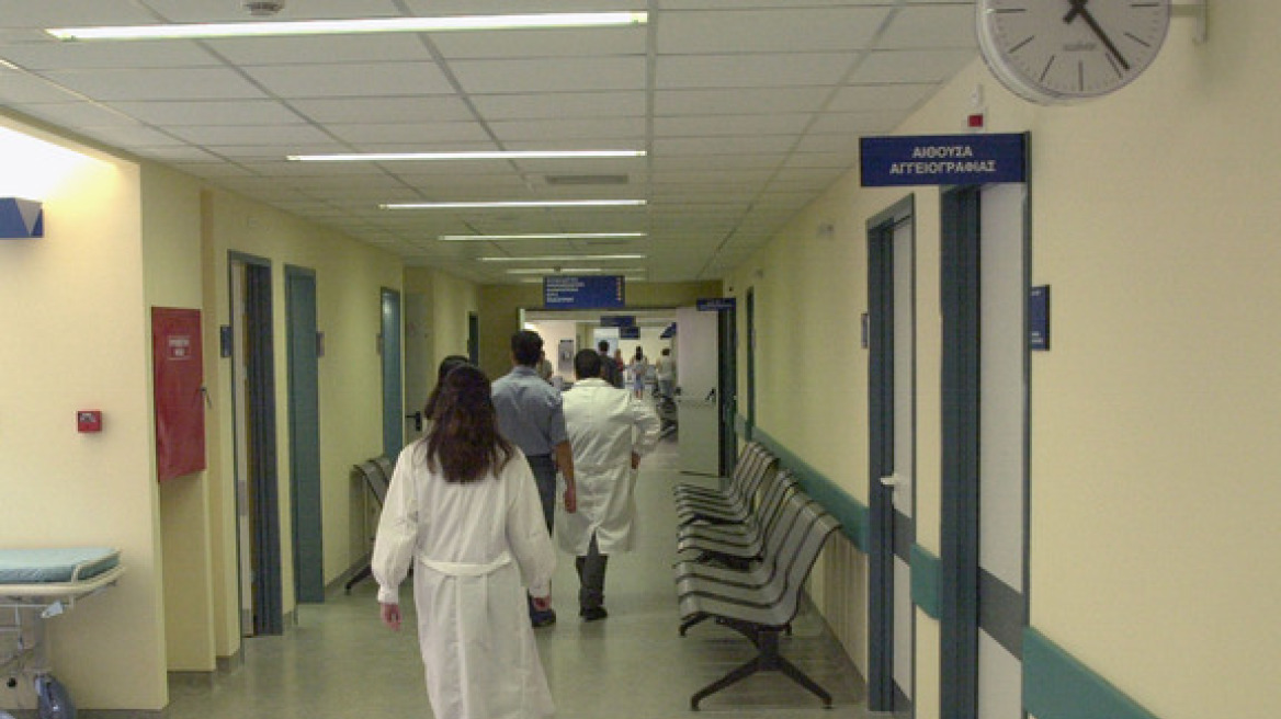 «Φάμπρικα κομματικών αποκεφαλισμών» στο ΕΣΥ καταγγέλλουν οι νοσηλευτές