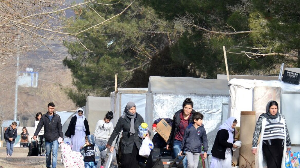 Hurriyet: Οι Έλληνες βασανίζουν πρόσφυγες και τους στέλνουν παράνομα στην Τουρκία μέσω Έβρου!