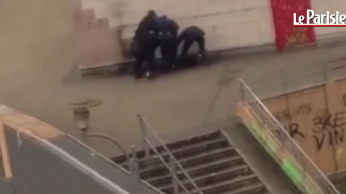 Βίντεο: Γάλλοι αστυνομικοί κατηγορούνται ότι βίασαν άντρα με γκλομπ 