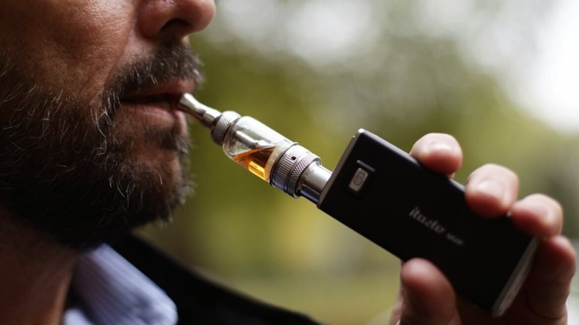 Έρευνα: Ασφαλές το ηλεκτρονικό τσιγάρο - Περιέχει λιγότερες τοξικές ουσίες