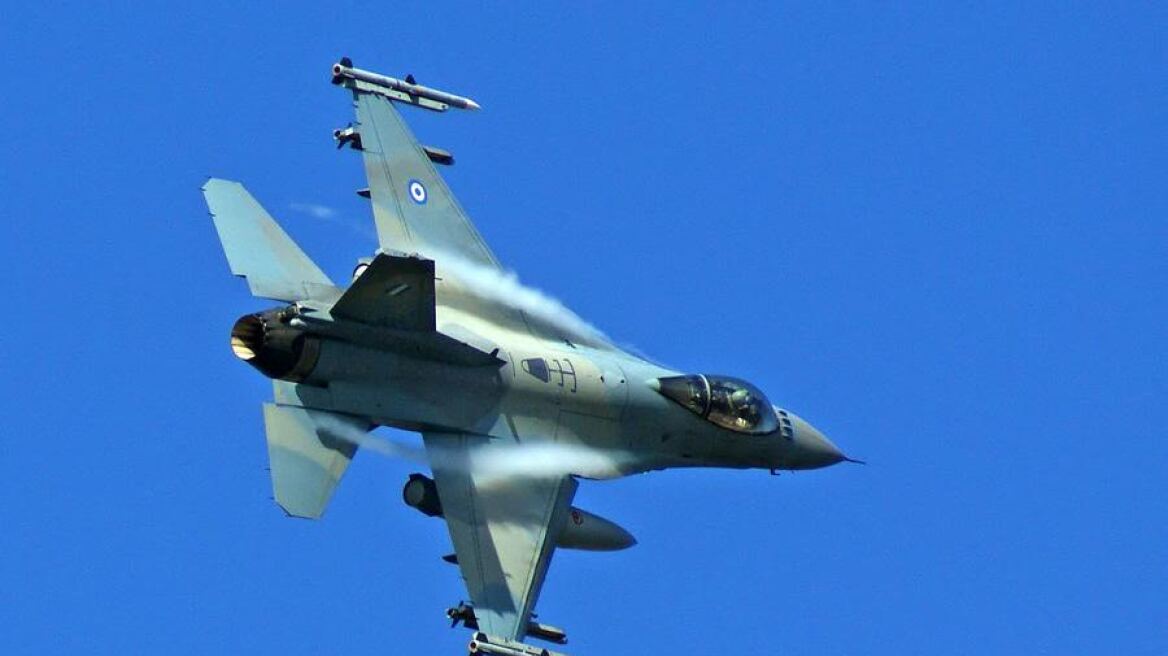 «Πράσινο φως» για αναβάθμιση των F-16 και αγορά νέων μαχητικών τύπου F-35