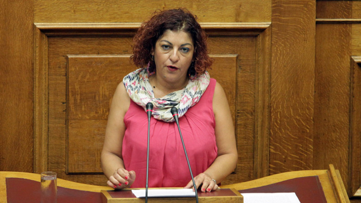 Βουλευτής ΣΥΡΙΖΑ ζητά να πληρωθούν υπερωρίες σε εκπαιδευτικούς που αποσπάστηκαν σε βουλευτικά γραφεία!