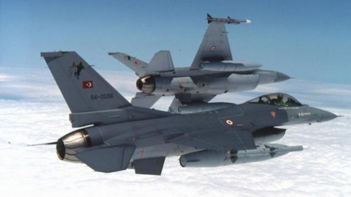Αερομαχία τουρκικών και ελληνικών αεροσκαφών στο Αιγαίο