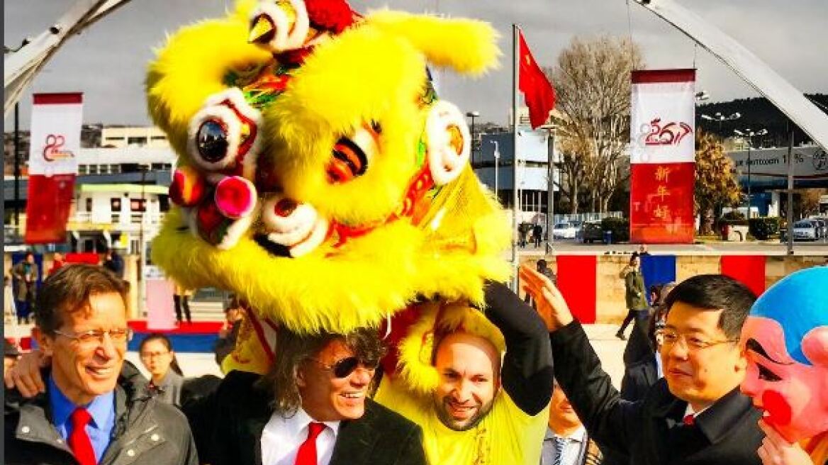 Ηλίας Ψινάκης: Γιορτάζει την κινέζικη πρωτοχρονιά στη Θεσσαλονίκη 