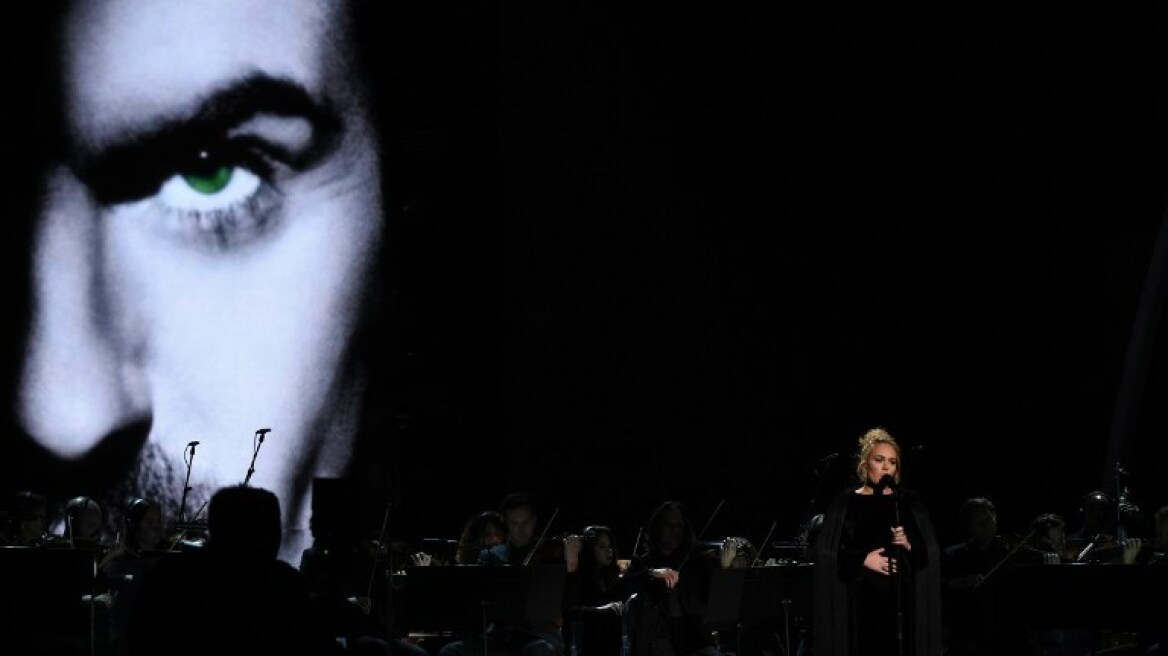 Η Adele έβρισε live στο αφιέρωμα για τον George Michael στα Grammys
