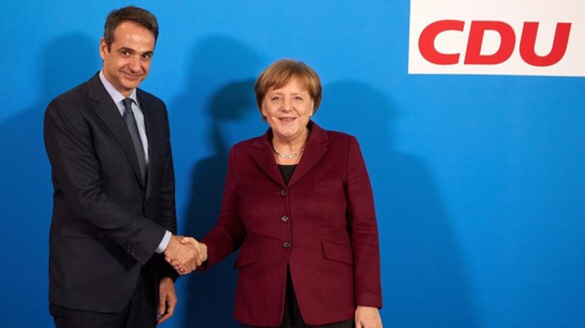 Mitsotakis meets Merkel in Berlin