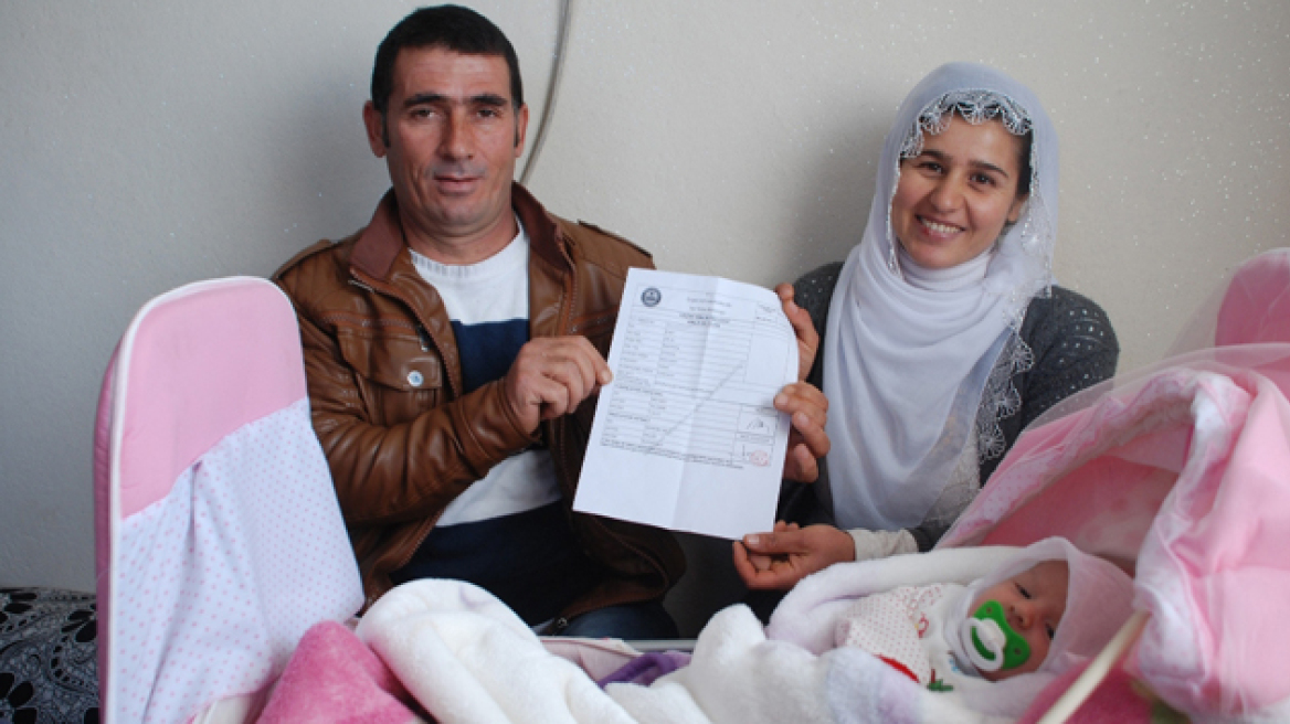 Τουρκία: Βάφτισαν την κόρη τους «ΝΑΙ» για να στηρίξουν το δημοψήφισμα!