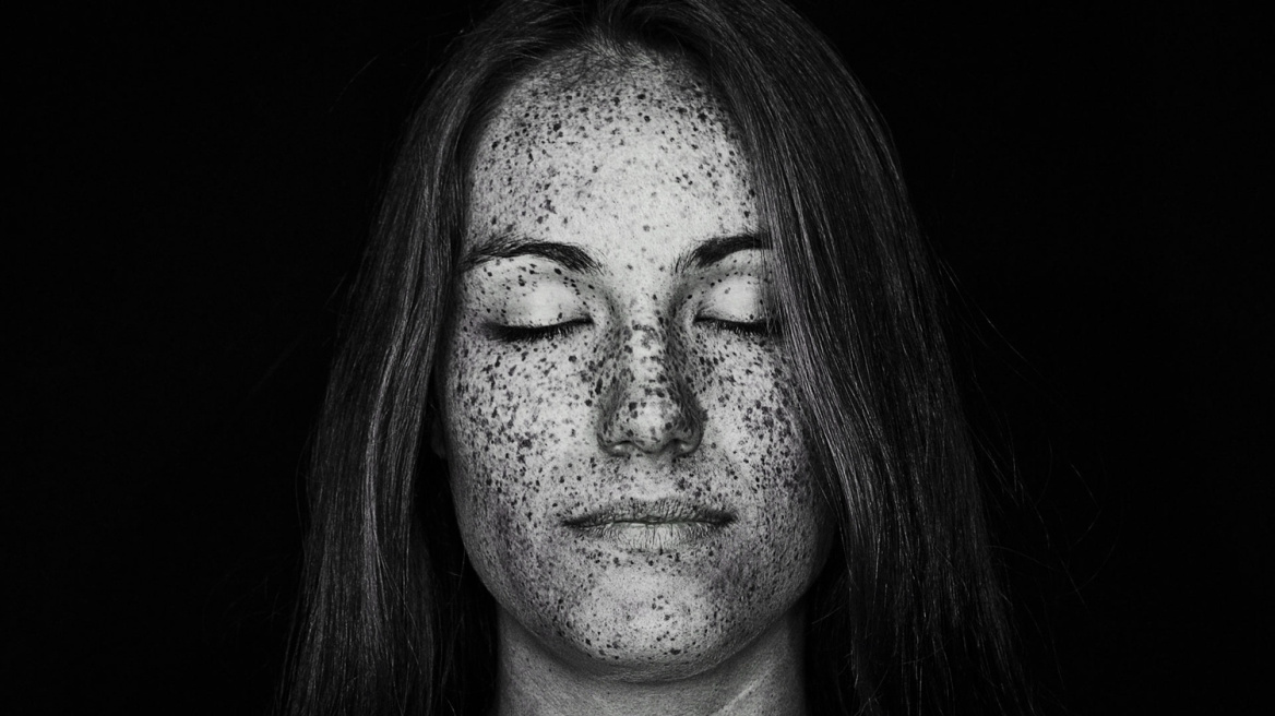 What is under your skin? Amazing photo experiment (video-photos)