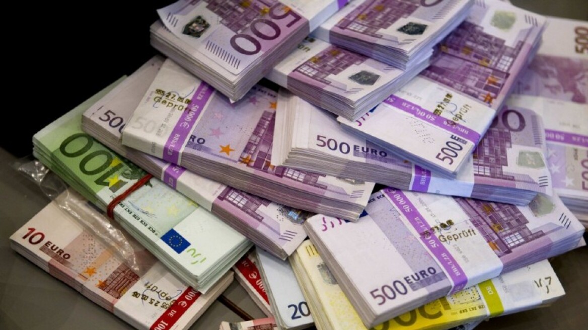 Συνεργάτης του Σμπώκου επέστρεψε 4,3 εκατ. ευρώ στο Δημόσιο από μίζες των εξοπλιστικών