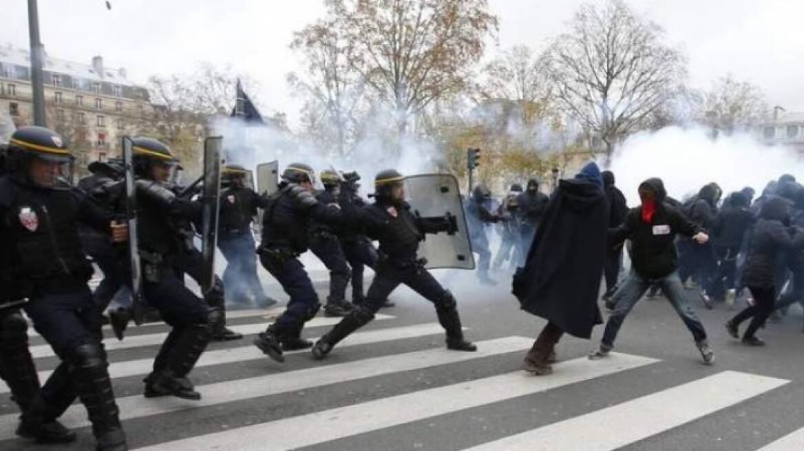 Γαλλία: Μεγάλη διαδήλωση κατά της αστυνομικής βίας, επεισόδια στο Παρίσι	