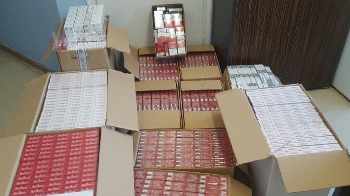 Χιλιάδες λαθραία πακέτα τσιγάρων σε αποθήκη στην Ξάνθη