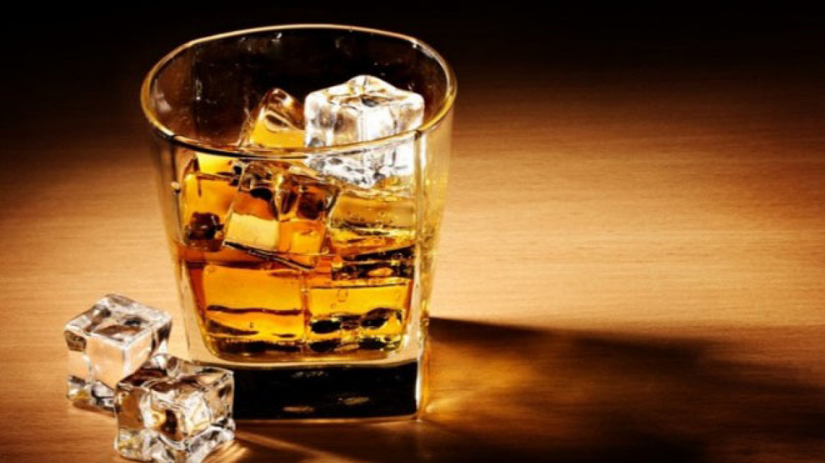 Έρευνα: Το πολύ αλκοόλ με τα χρόνια γερνά πρόωρα τις αρτηρίες