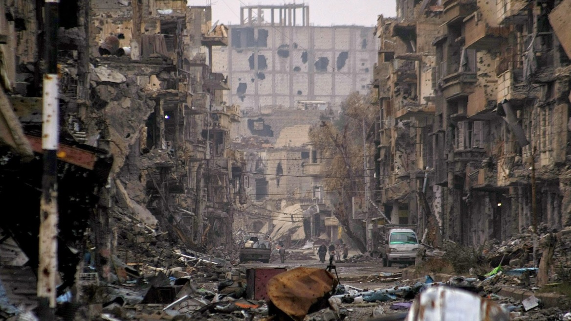 Συρία: Έντεκα νεκροί από βομβαρδισμούς σε περιοχή που κατέχει το ISIS 