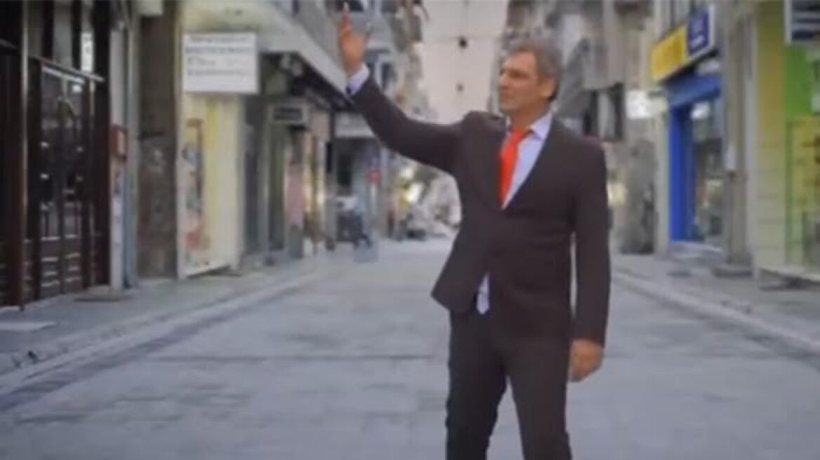 Ράδιο Αρβύλα: Απίστευτο γέλιο με τον Σερβετά να κάνει... βόλτα ως Πετρόπουλος 