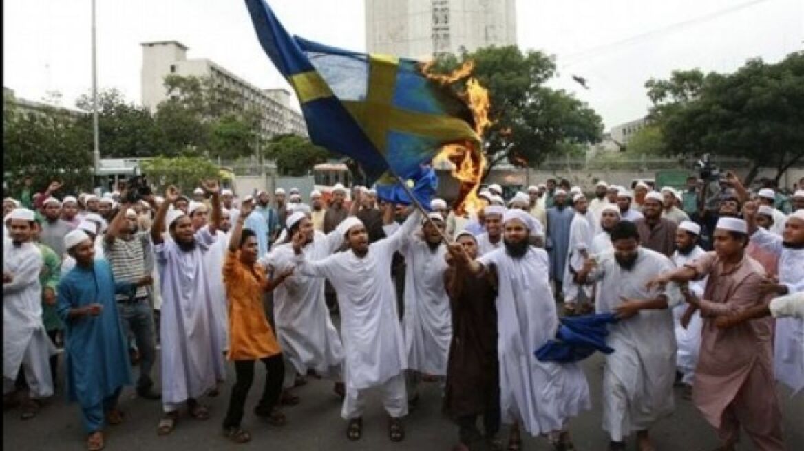 WATCH: Filmmaker Ami Horowitz beaten by muslims in Swedish no-go zone (VIDEO)