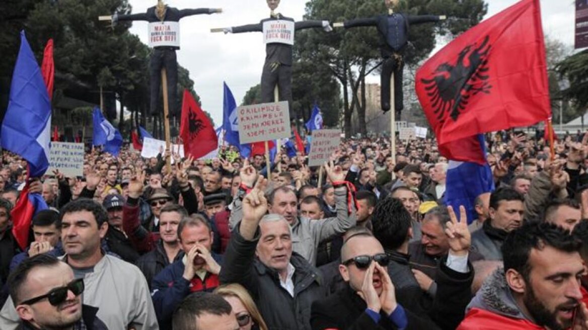 Albania: 7th day of anti-government demonstrations at Tirana