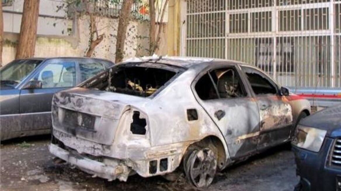 Ο «Εμπρηστικός Πυρήνας Αναρχικών» πίσω από τον εμπρησμό οχημάτων στη Θεσσαλονίκη