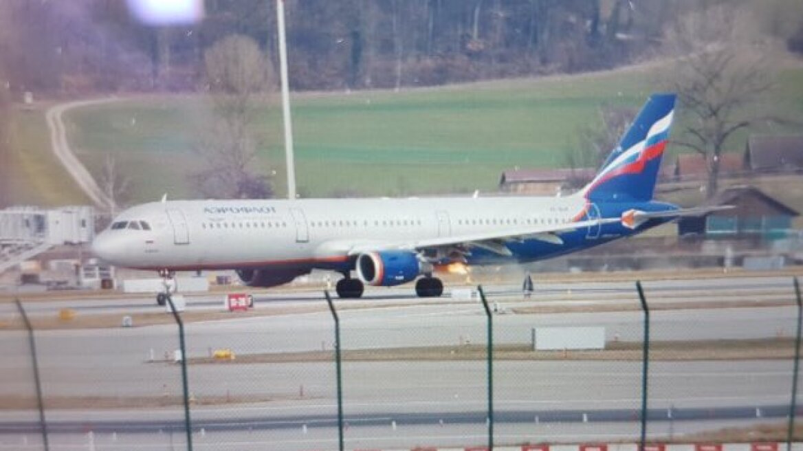 Αίσιο τέλος στο θρίλερ: Προσγειώθηκε το αεροσκάφος της Aeroflot που πήρε φωτιά εν πτήσει