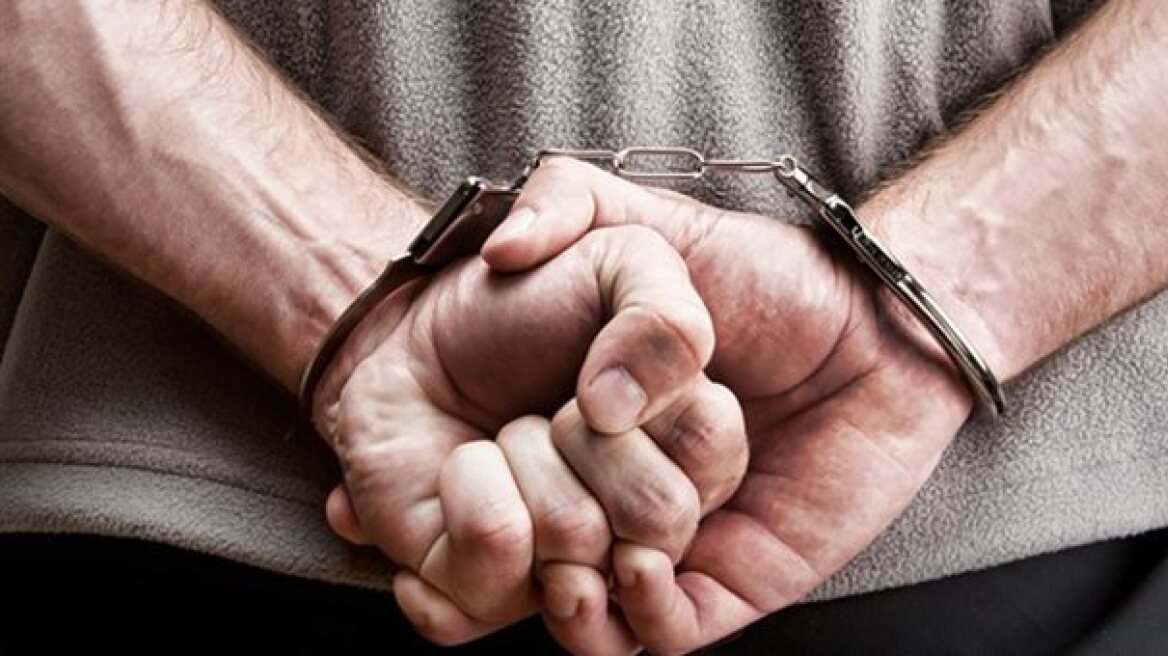 Πάργα: Συνελήφθη 36χρονος με ναρκωτικά, περίστροφο και στιλέτο 