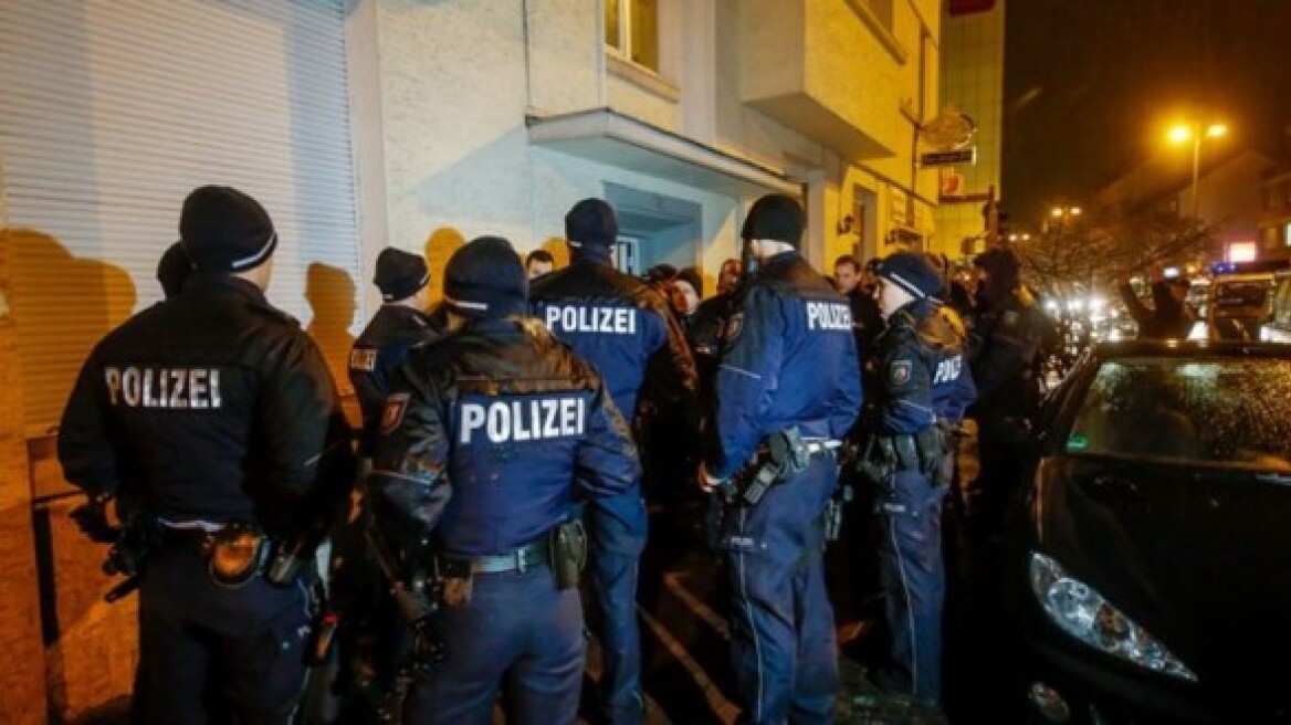 Γερμανία: Έφοδοι της αστυνομίας σε χώρους ακραίων ισλαμιστών