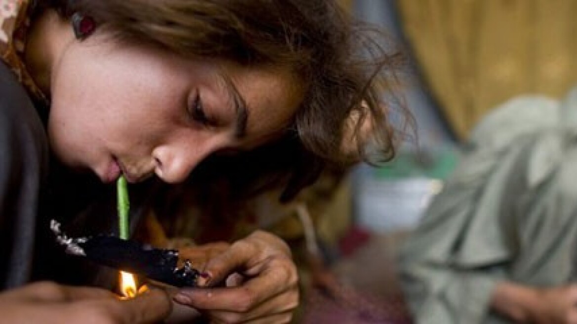 ΟΗΕ: Ένας στους τρεις ναρκομανείς παγκοσμίως είναι γυναίκα
