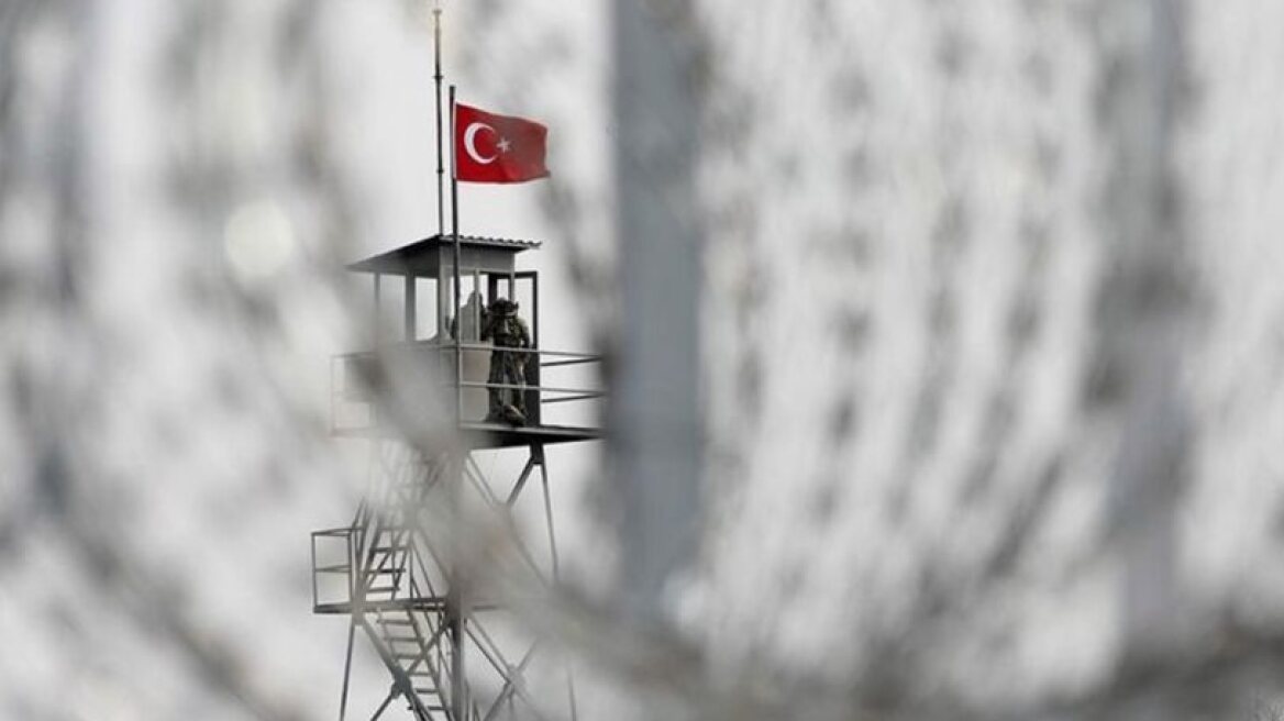 Spiegel: More Turks asking for asylum in Greece