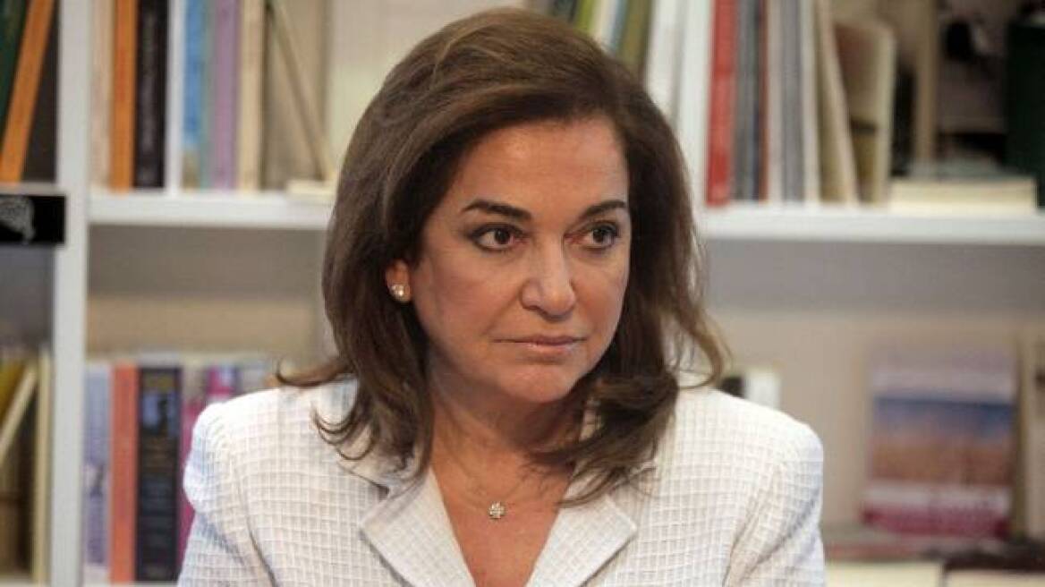 Μπακογιάννη: «Καλώ τον κ. Τσίπρα να μαζέψει τον υπουργό του ή να τον αλλάξει»
