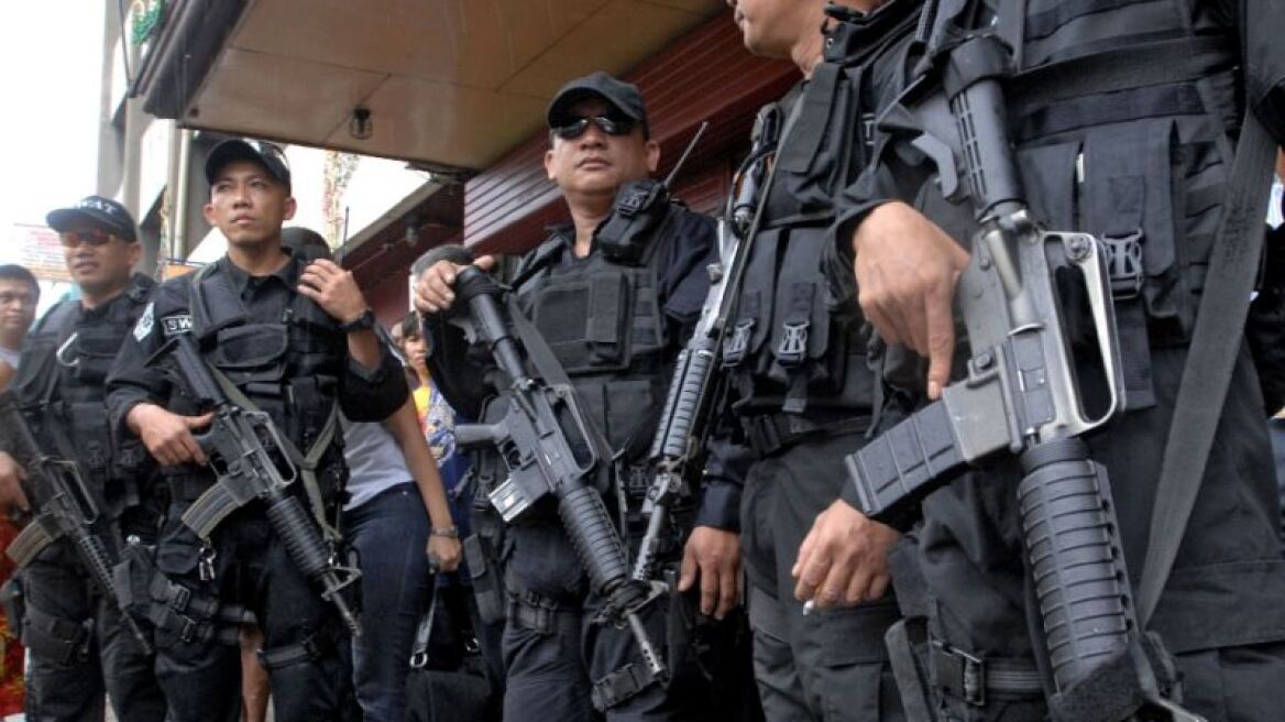 Στον πόλεμο του Ντουτέρτε κατά των ναρκωτικών και η αστυνομία των Φιλιππίνων