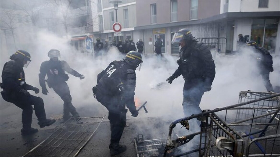 Γαλλία: Η δεξιά και άκρα δεξιά επιτίθενται στην κυβέρνηση για τα επεισόδια στο Σεν Ντενί 	