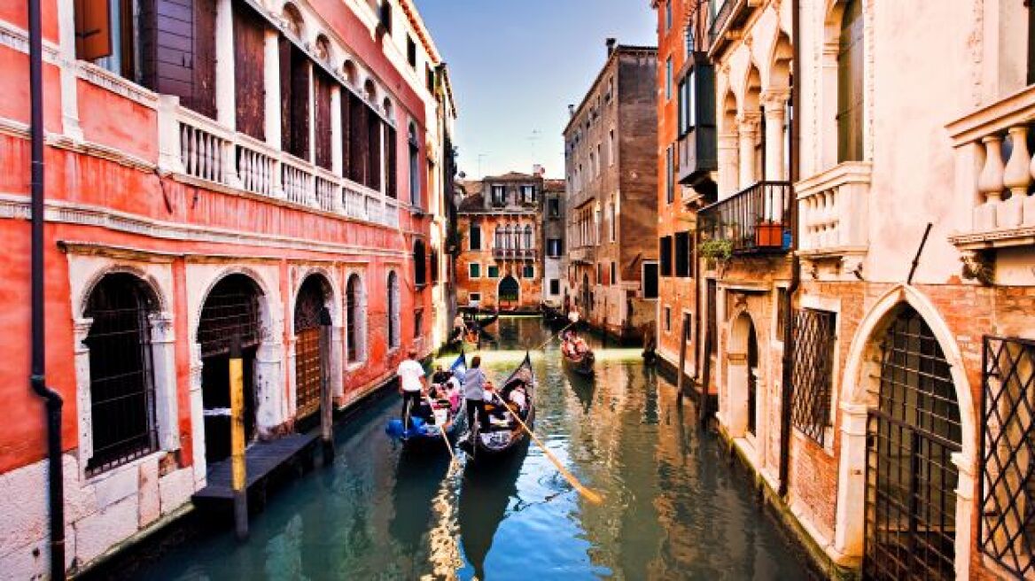Η Βενετία εκπέμπει SOS: Πιθανόν να εξαφανιστεί τα επόμενα 100 χρόνια