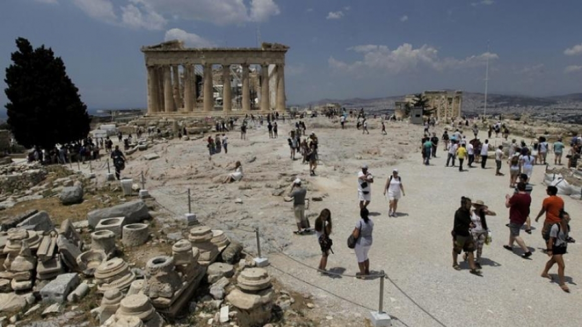 ΣΕΤΕ: Στα 28 εκατ. οι διεθνείς αφίξεις φέτος στην Ελλάδα