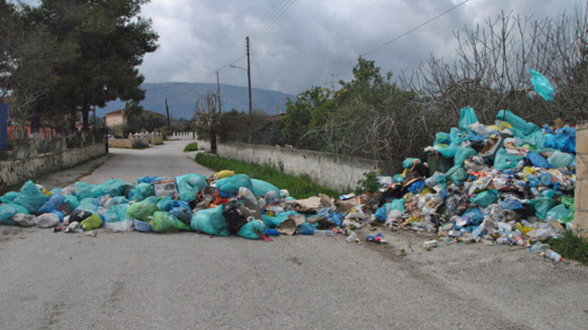 Κραυγή αγανάκτησης από κατοίκους της Ζακύνθου: Κινδυνεύει η υγεία μας από τα σκουπίδια 