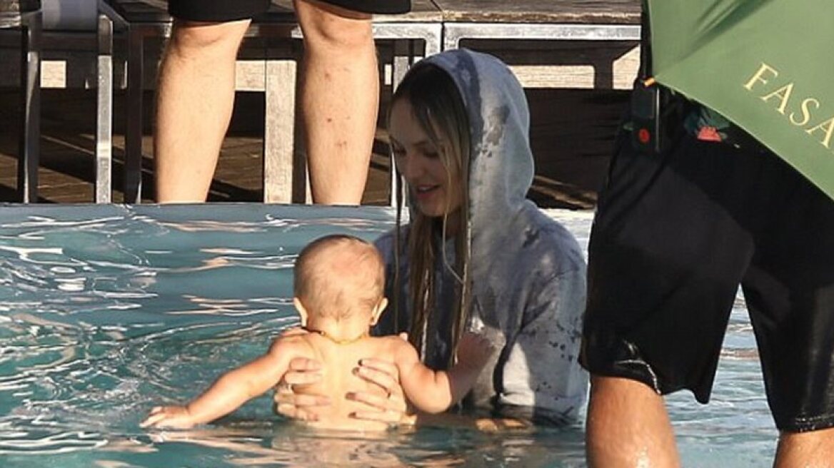 Candice Swanepoel breastfeeds baby (photos)