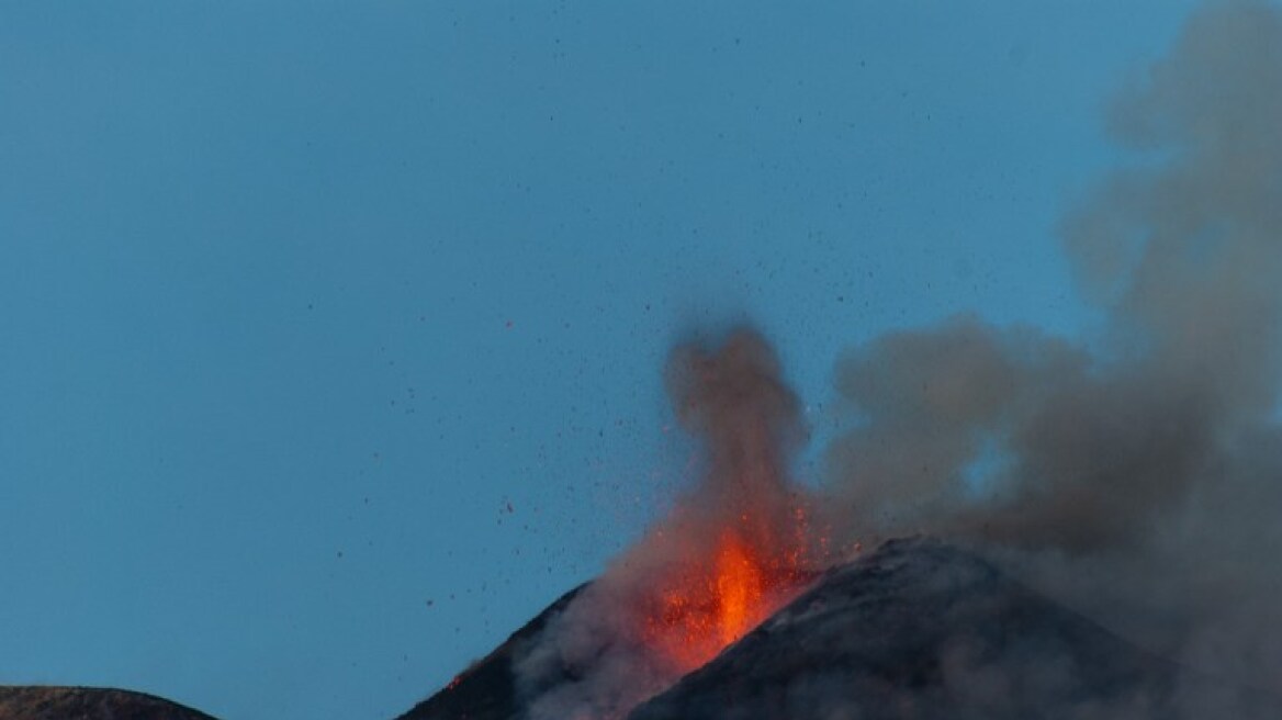 Έκρηξη στο ηφαίστειο της Αίτνας με τραυματίες τουρίστες και μέλη συνεργείου του BBC