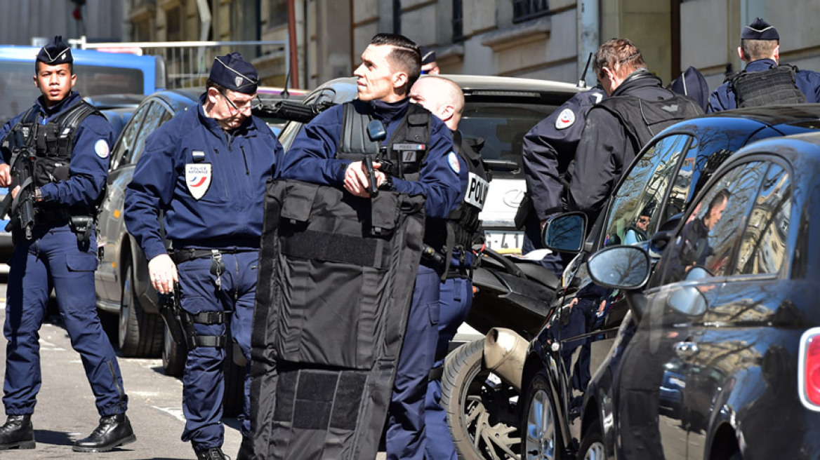 Έκρηξη παγιδευμένου δέματος στα γραφεία του ΔΝΤ στο Παρίσι