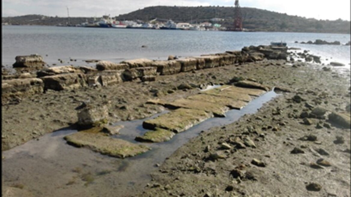 Port of ancient sea battle of Salamis discovered!