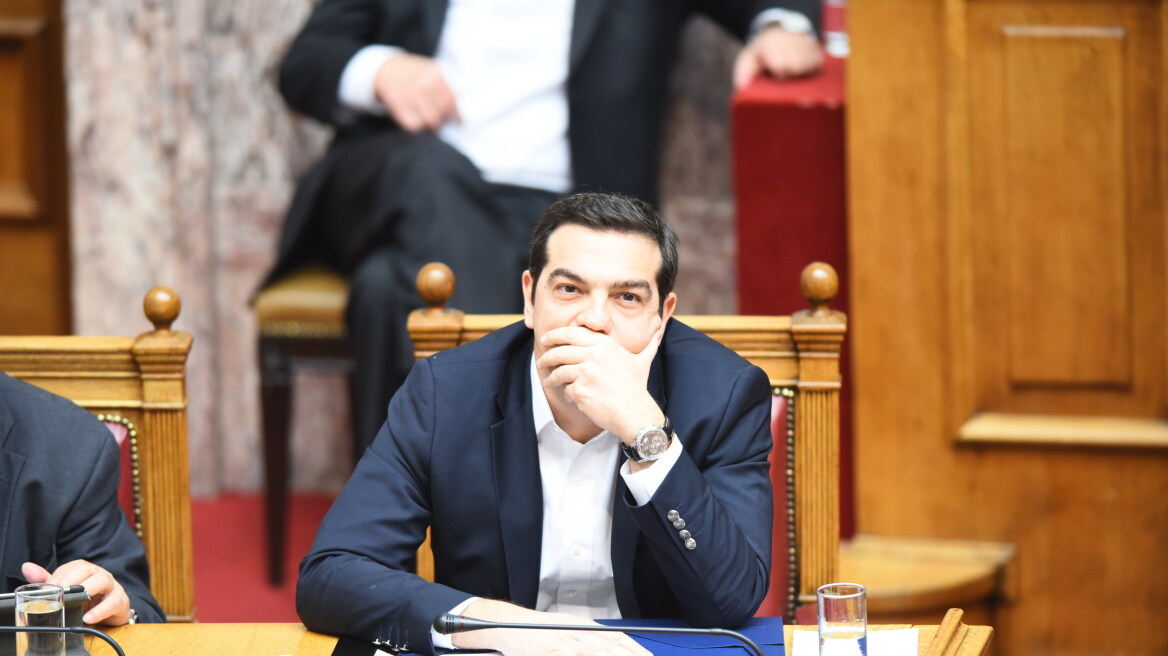 Στη Βουλή αύριο ο Τσίπρας - Θα απειλήσει με εκλογές;
