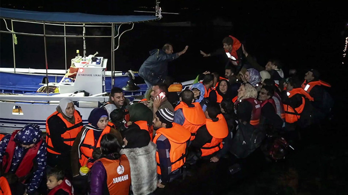 Πάνω από 330 πρόσφυγες και μετανάστες από την Παρασκευή σε Χίο - Λέσβο