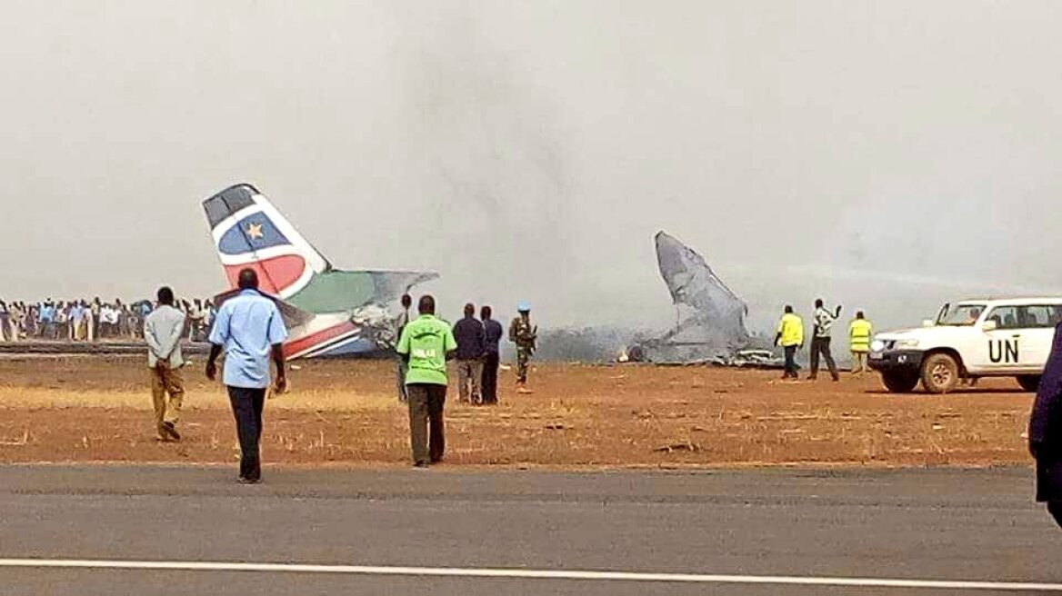 Ανατροπή στο Νότιο Σουδάν: Ζωντανοί οι επιβάτες του αεροπλάνου - Τουλάχιστον 14 τραυματίες