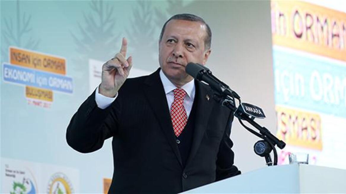 Ο Ερντογάν το τερμάτισε: Τώρα χαρακτηρίζει «κατασκόπους» τους Ευρωπαίους στην Τουρκία