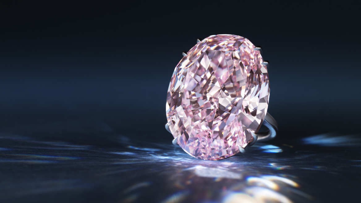 Όλα τα ρεκόρ αναμένεται να σπάσει το μεγαλύτερο αψεγάδιαστο ροζ διαμάντι του κόσμου