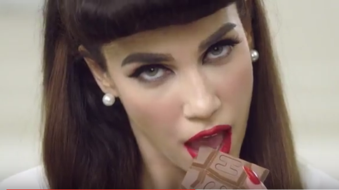 Sexy Katerina Stikoudi is sweet in chocolate ad! (photos-video)