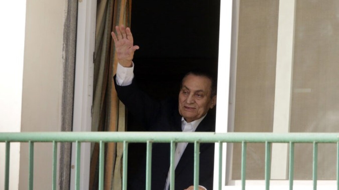 Αποφυλακίστηκε ο πρώην πρόεδρος της Αιγύπτου Μουμπάρακ