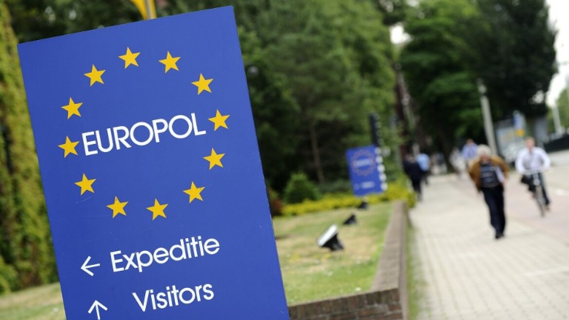 Η Βρετανία πιθανόν να φύγει και από τη Europol στο πλαίσιο του Brexit