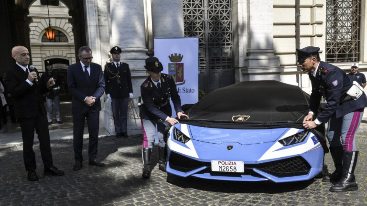 Η ιταλική τροχαία θα καταδιώκει τους παραβάτες με μια Lamborghini Huracan